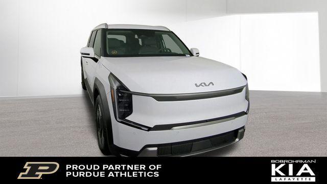 new 2026 Kia EV9 car, priced at $62,315