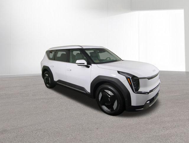 new 2026 Kia EV9 car, priced at $62,315