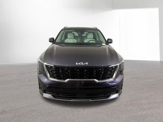 new 2025 Kia Sorento car, priced at $35,678