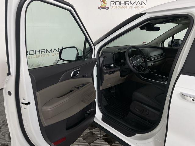 new 2025 Kia Carnival car, priced at $40,920
