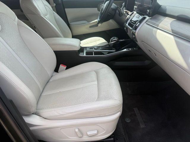 used 2023 Kia Sorento car, priced at $31,546