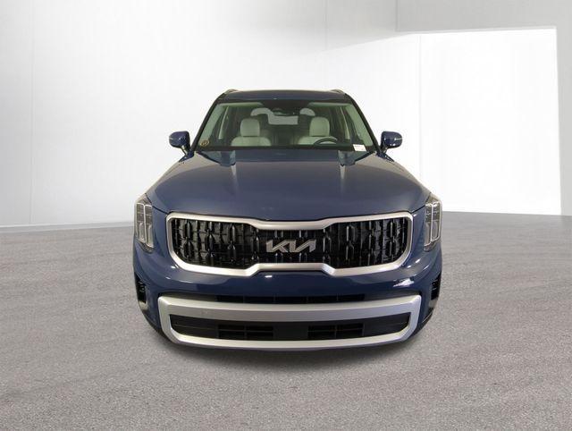 new 2025 Kia Telluride car, priced at $44,710