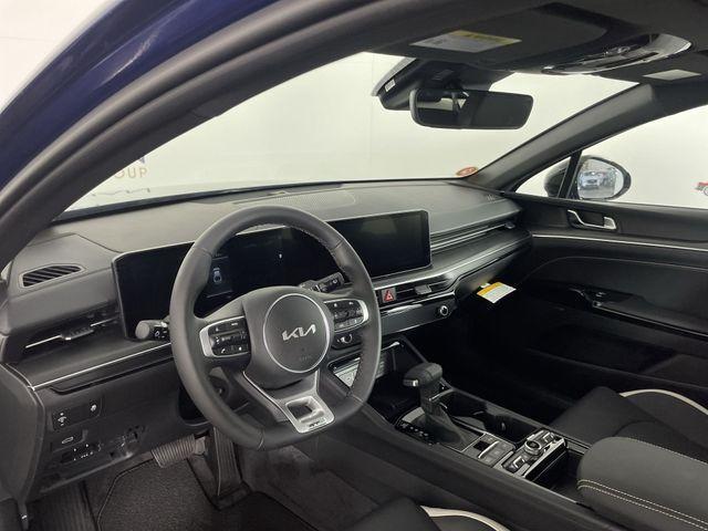 new 2025 Kia K5 car, priced at $30,825