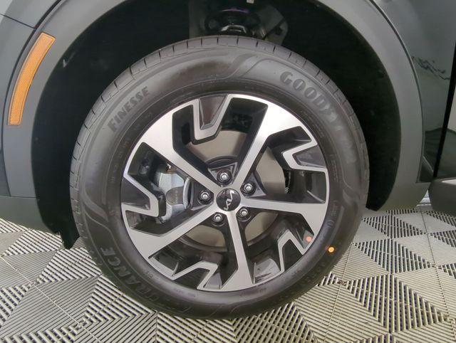 new 2025 Kia Sportage Hybrid car, priced at $31,878