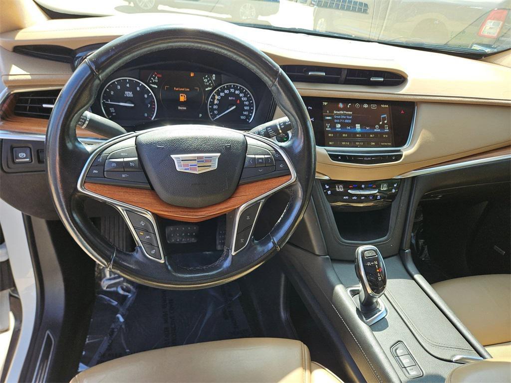 used 2019 Cadillac XT5 car, priced at $23,700
