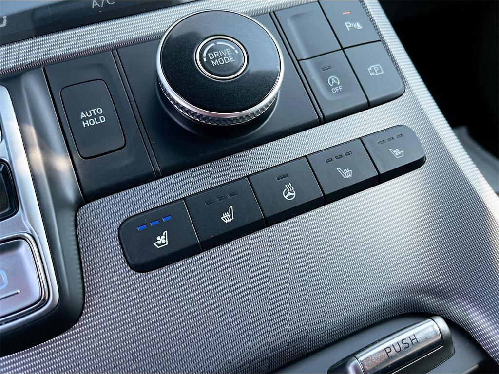used 2025 Hyundai Palisade car, priced at $40,000