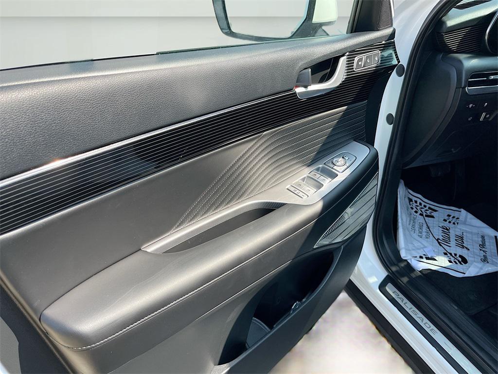 used 2025 Hyundai Palisade car, priced at $40,000