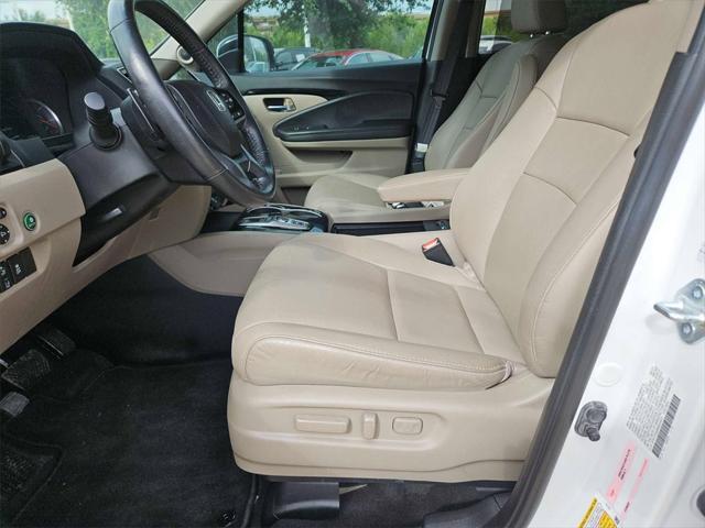 used 2021 Honda Pilot car, priced at $25,700