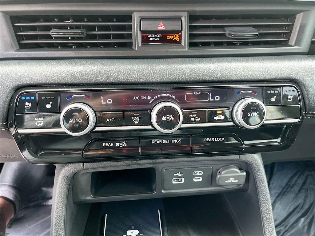used 2024 Honda Pilot car, priced at $39,500