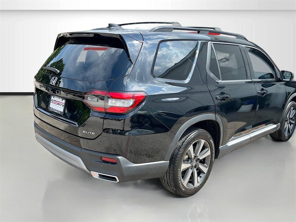 used 2024 Honda Pilot car, priced at $39,500