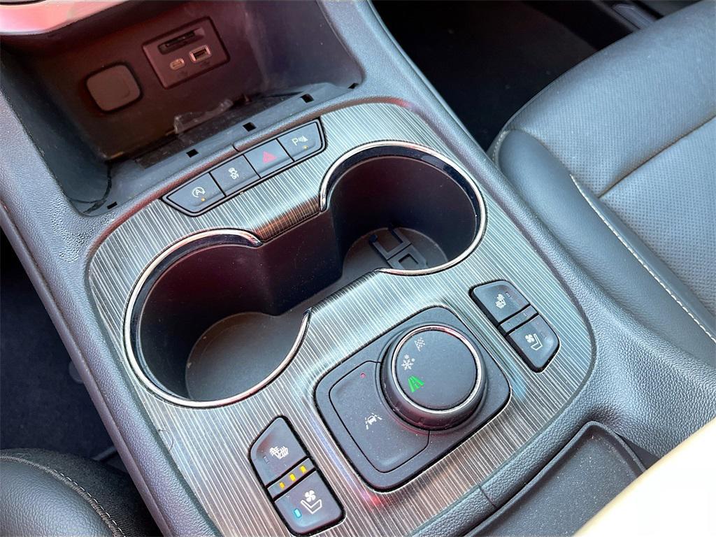 used 2023 GMC Acadia car, priced at $27,300