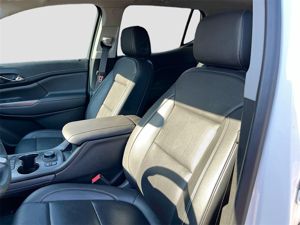 used 2023 GMC Acadia car, priced at $27,300