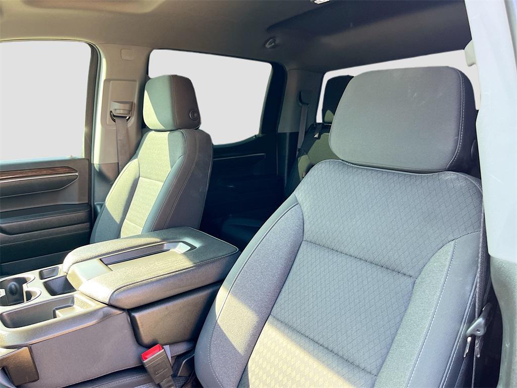 used 2022 GMC Sierra 1500 car, priced at $35,000
