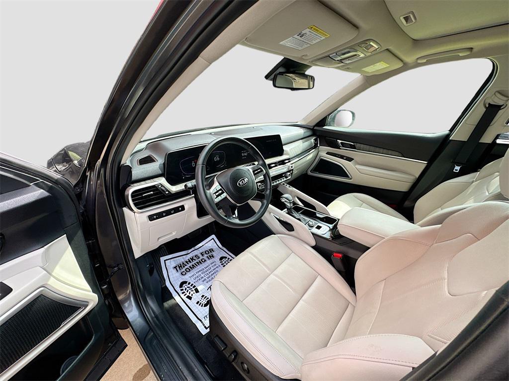 used 2024 Kia Telluride car, priced at $32,200
