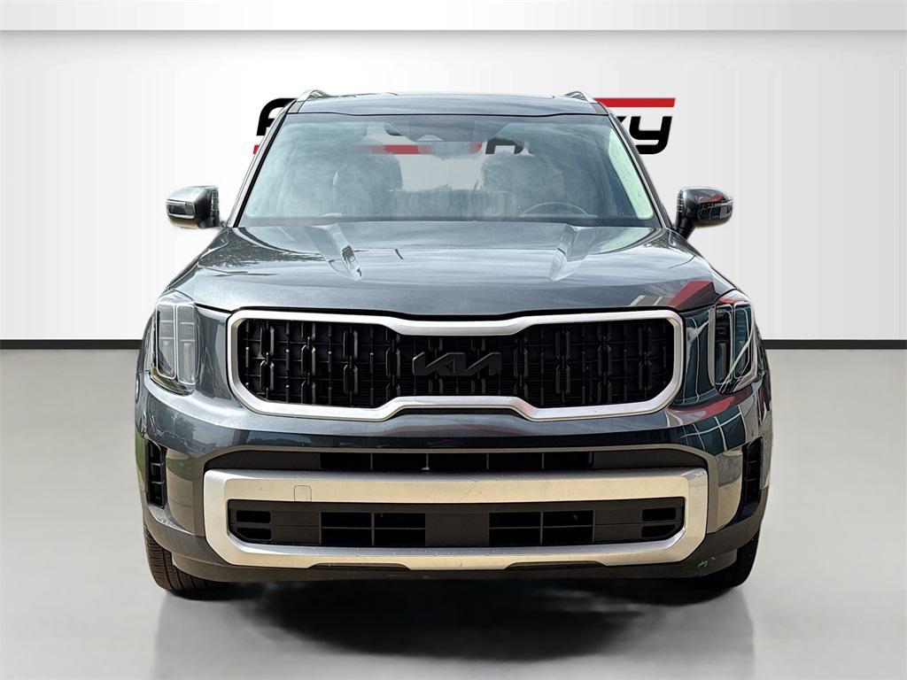 used 2024 Kia Telluride car, priced at $32,200