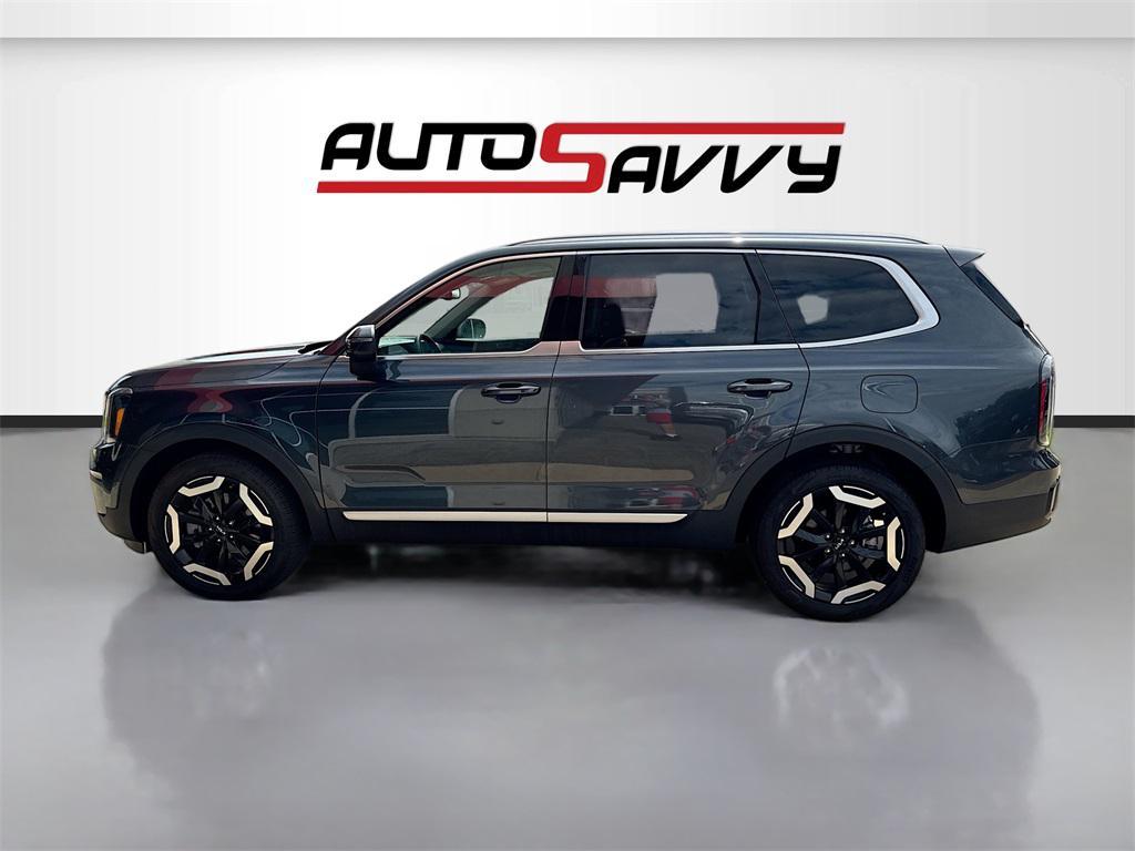 used 2024 Kia Telluride car, priced at $32,200
