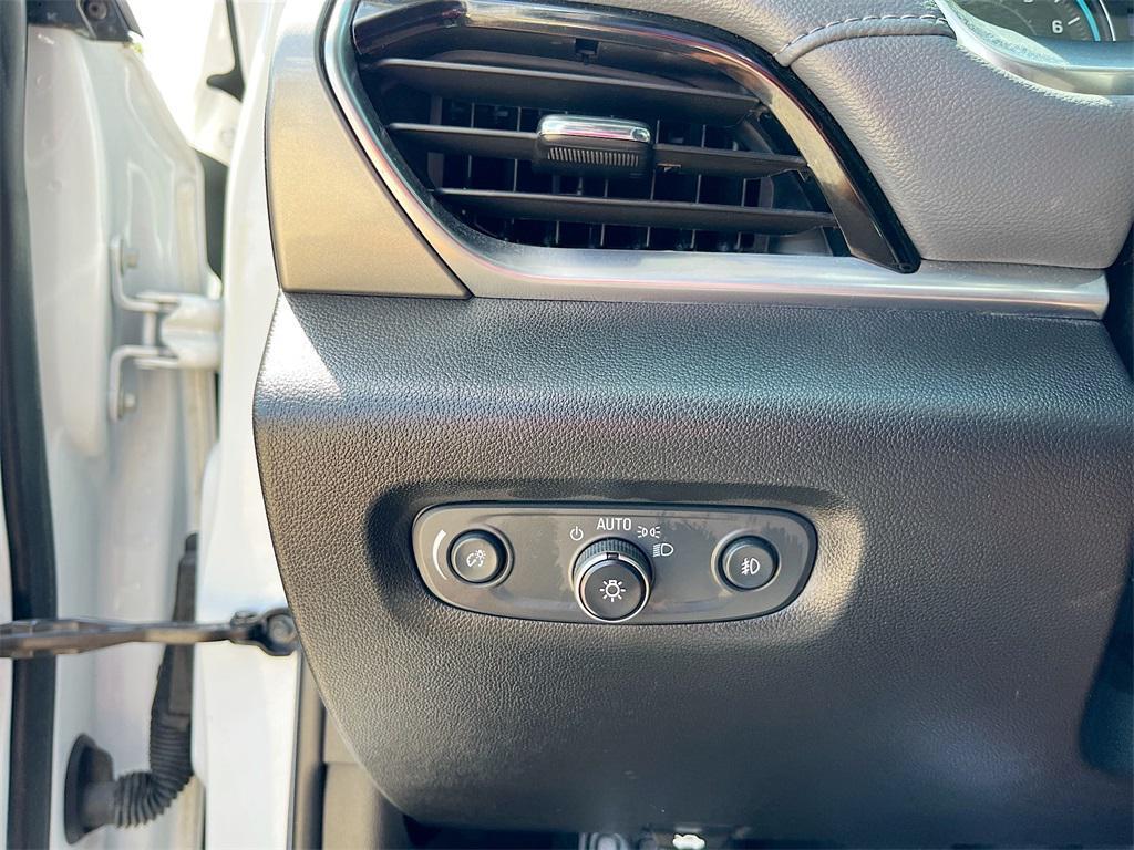 used 2020 Chevrolet Traverse car, priced at $20,500