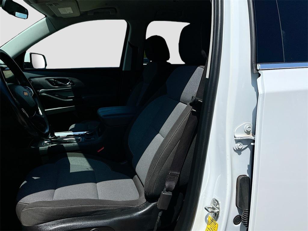 used 2020 Chevrolet Traverse car, priced at $20,500