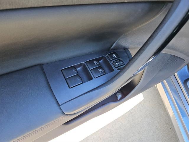 used 2011 Nissan Maxima car, priced at $5,500
