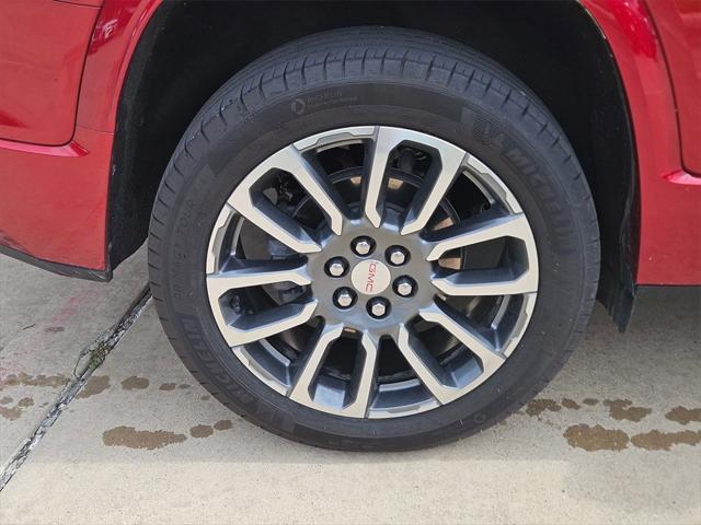 used 2022 GMC Acadia car, priced at $27,800