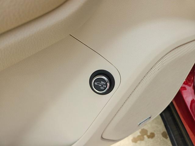 used 2022 GMC Acadia car, priced at $27,800