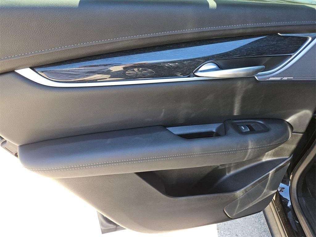 used 2024 Cadillac XT5 car, priced at $35,000