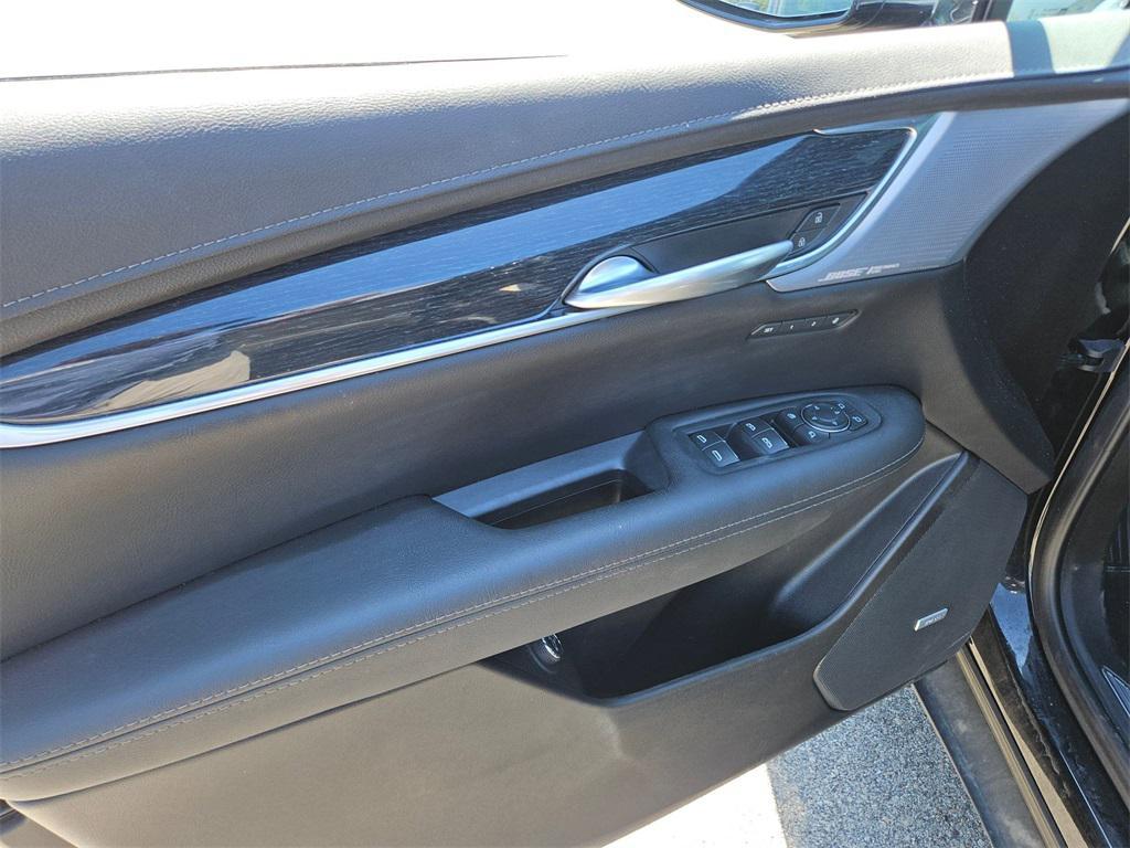 used 2024 Cadillac XT5 car, priced at $35,000