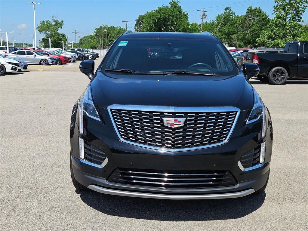used 2024 Cadillac XT5 car, priced at $35,000