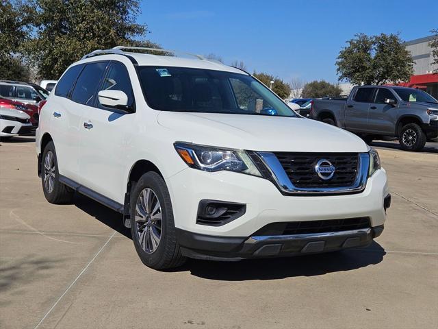 used 2020 Nissan Pathfinder car, priced at $14,000