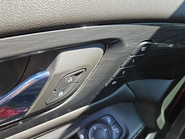 used 2023 Chevrolet Traverse car, priced at $33,800