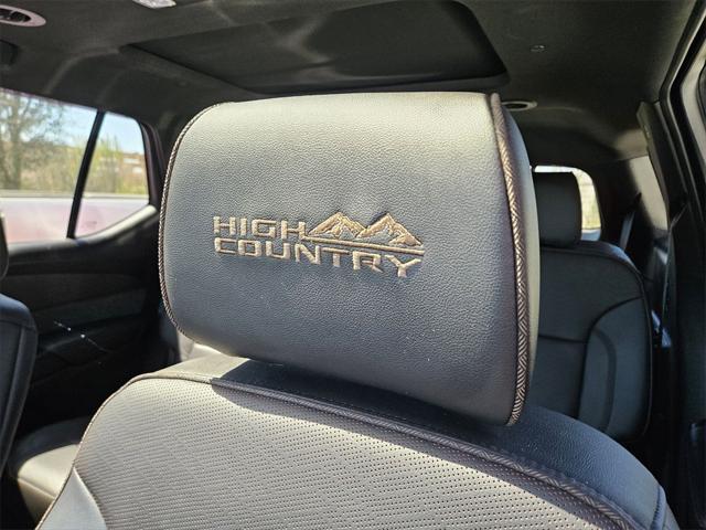 used 2023 Chevrolet Traverse car, priced at $33,800