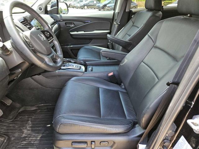 used 2022 Honda Pilot car, priced at $29,000