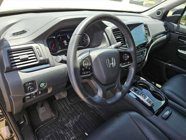 used 2022 Honda Pilot car, priced at $29,000