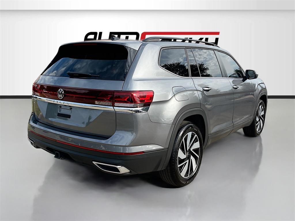 used 2024 Volkswagen Atlas car, priced at $30,000