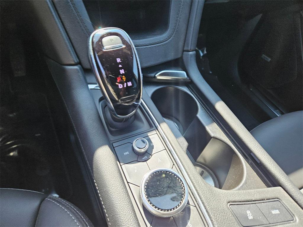 used 2025 Cadillac XT5 car, priced at $42,000