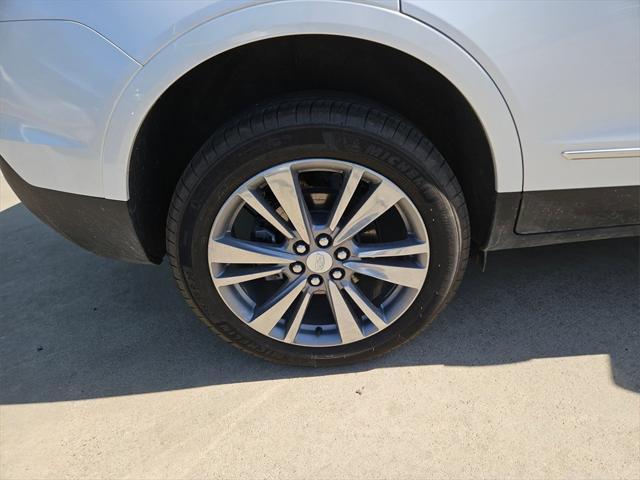 used 2025 Cadillac XT5 car, priced at $48,000