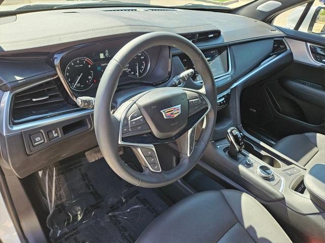 used 2025 Cadillac XT5 car, priced at $48,000