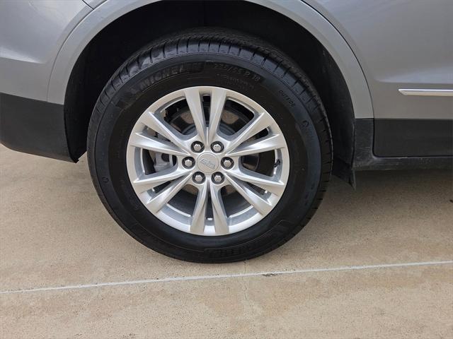 used 2024 Cadillac XT5 car, priced at $32,200