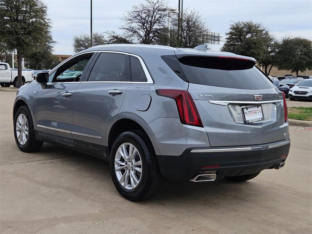 used 2024 Cadillac XT5 car, priced at $30,000