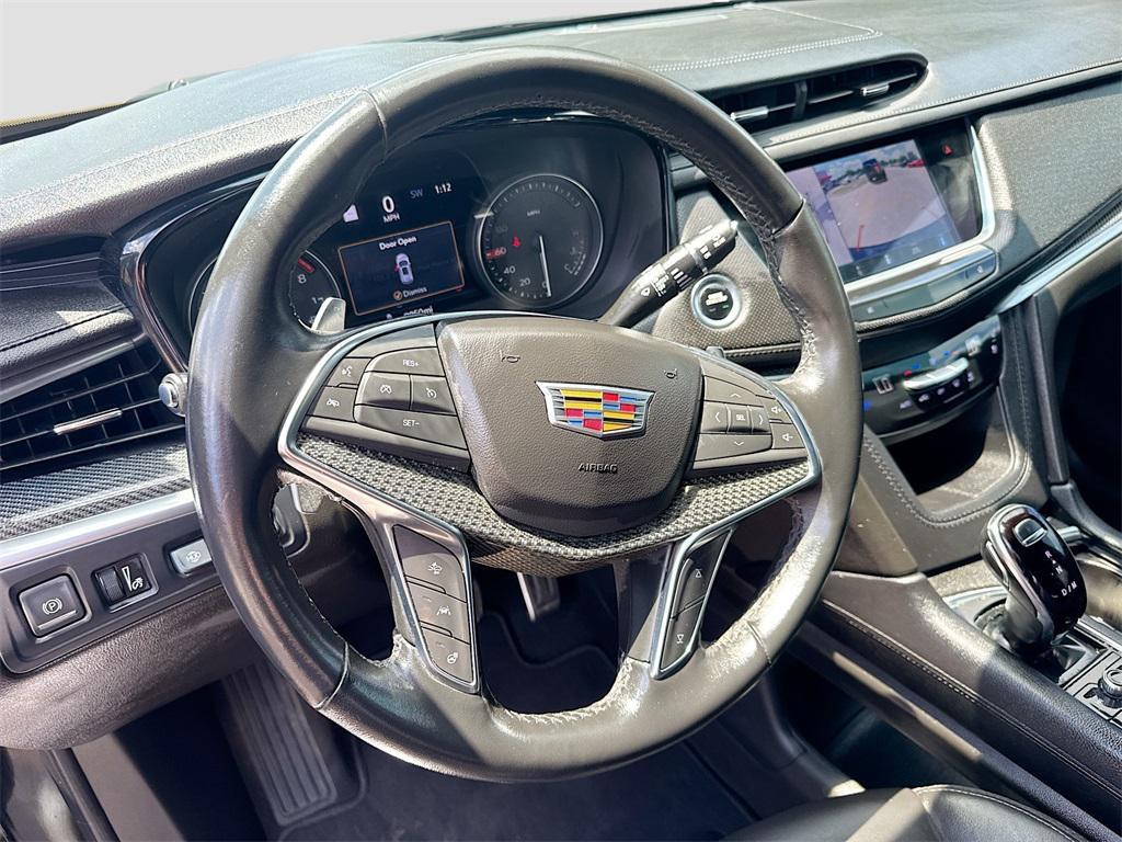 used 2024 Cadillac XT5 car, priced at $39,000