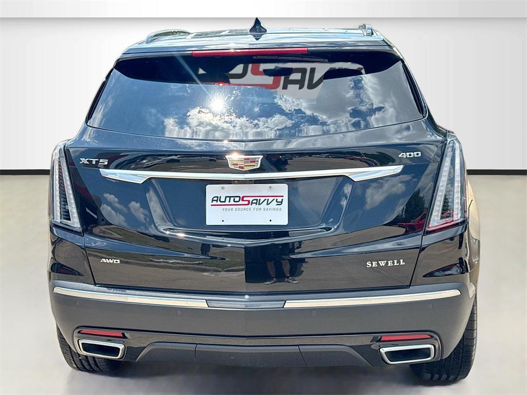 used 2024 Cadillac XT5 car, priced at $39,000