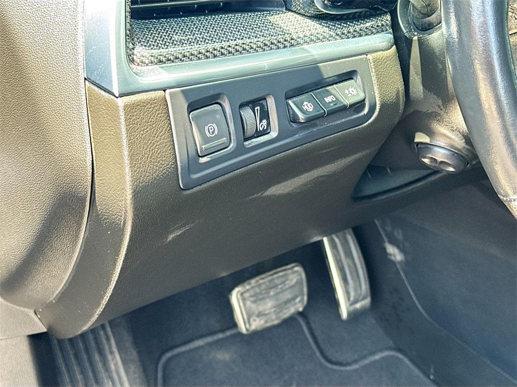 used 2024 Cadillac XT5 car, priced at $39,000