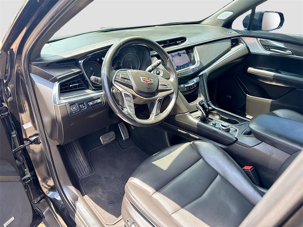 used 2024 Cadillac XT5 car, priced at $39,000