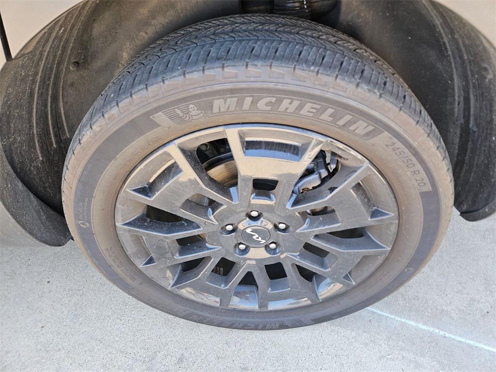 used 2022 Kia Telluride car, priced at $31,000
