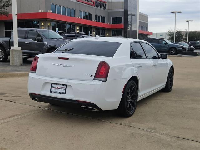 used 2020 Chrysler 300 car, priced at $18,500