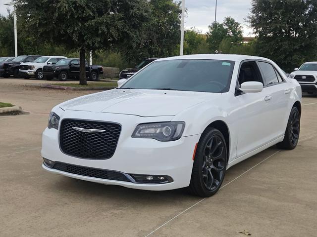 used 2020 Chrysler 300 car, priced at $18,500