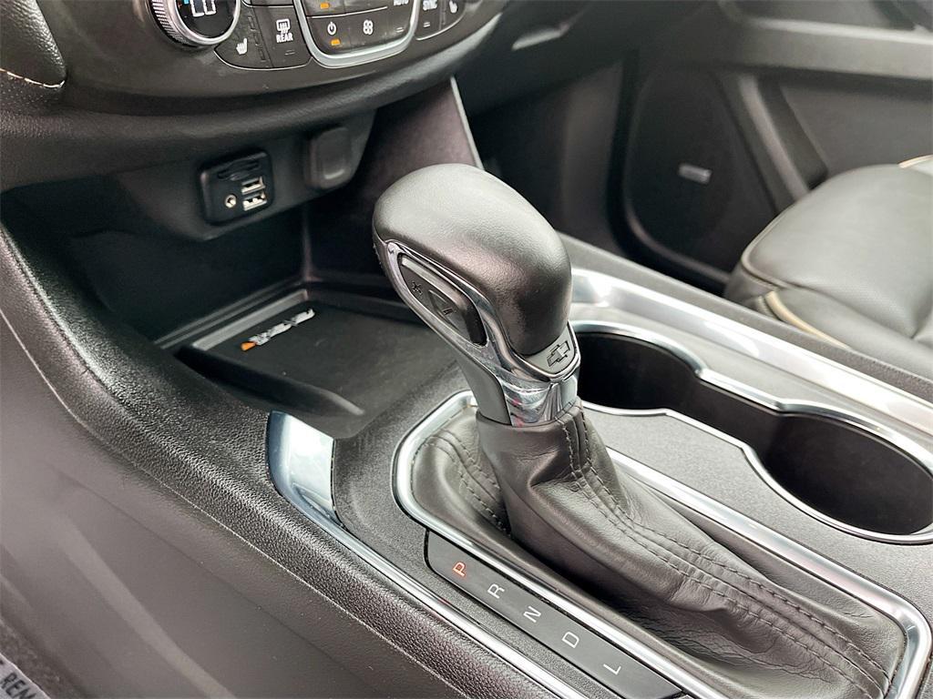 used 2023 Chevrolet Traverse car, priced at $32,700