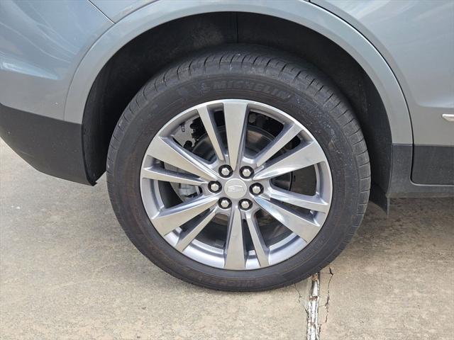 used 2024 Cadillac XT5 car, priced at $39,400