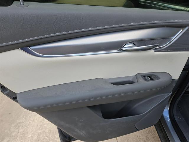 used 2024 Cadillac XT5 car, priced at $39,400