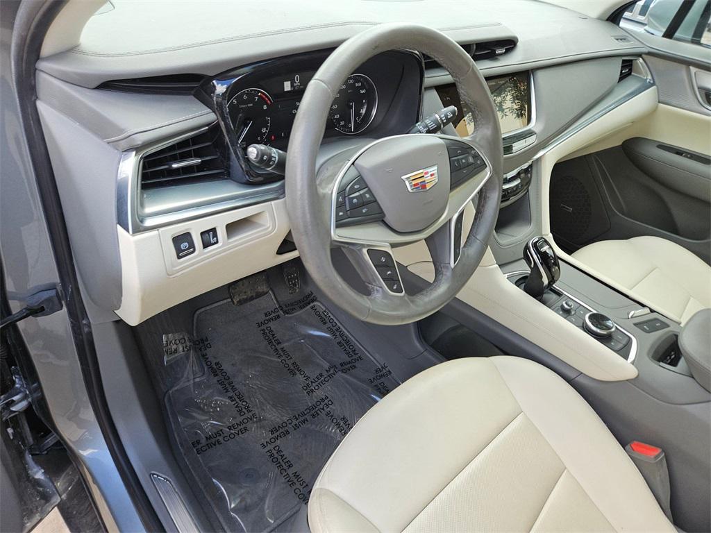 used 2024 Cadillac XT5 car, priced at $38,400